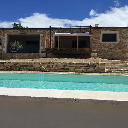 A Piscine Chauffee Et Vue Panoramique *