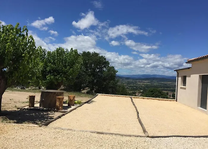 à Piscine Chauffée Et Vue Panoramique *